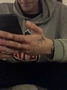 Simboxxx040 online show from January 9, 12:41 pm