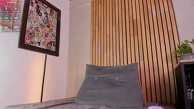 honeyhot69   online show from April 15, 11:50 am