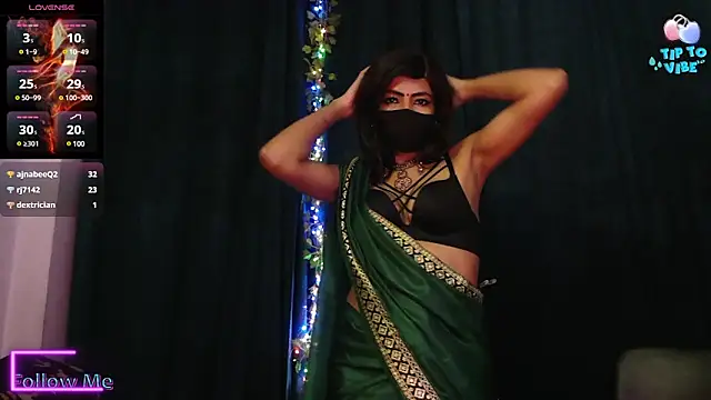 Snapshot of Aashiya- chatting on March 1, 12:50 am Aashiya- online show from March 1, 12:50 am