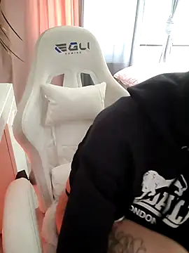 Snapshot of Scherana chatting on October 21, 11:11 am Scherana online show from October 21, 11:11 am