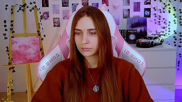Snapshot of AliceCharmy chatting on January 27, 3:18 pm AliceCharmy online show from January 27, 3:18 pm