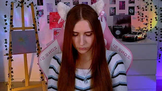 Snapshot of AliceCharmy chatting on February 11, 11:54 am AliceCharmy online show from February 11, 11:54 am