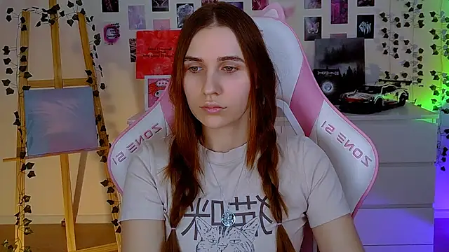 Snapshot of AliceCharmy chatting on February 14, 5:46 pm AliceCharmy online show from February 14, 5:46 pm