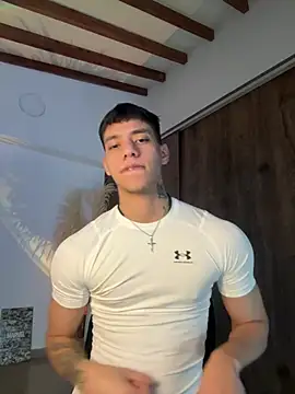 Snapshot of Josep_Davies chatting on January 16, 10:14 pm Josep Davies online show from January 16, 10:14 pm