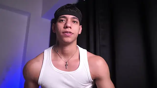 Snapshot of Josep_Davies chatting on February 16, 11:12 pm Josep Davies online show from February 16, 11:12 pm