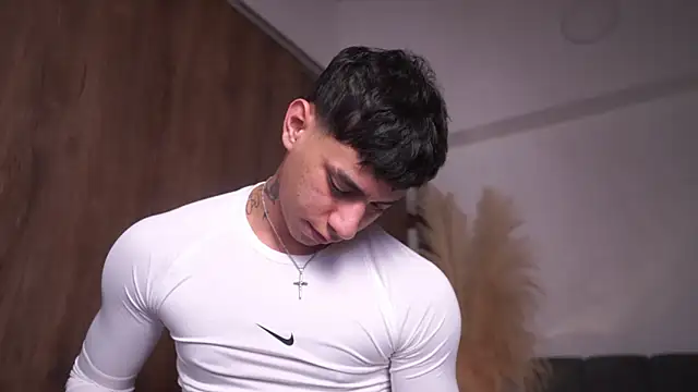 Snapshot of Josep_Davies chatting on February 27, 2:22 am Josep Davies online show from February 27, 2:22 am