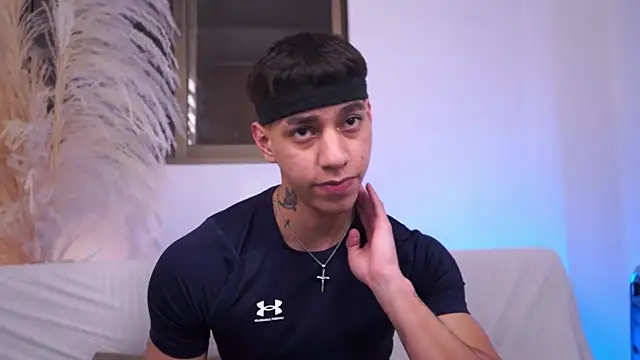 Snapshot of Josep_Davies chatting on March 6, 3:25 am Josep Davies online show from March 6, 3:25 am