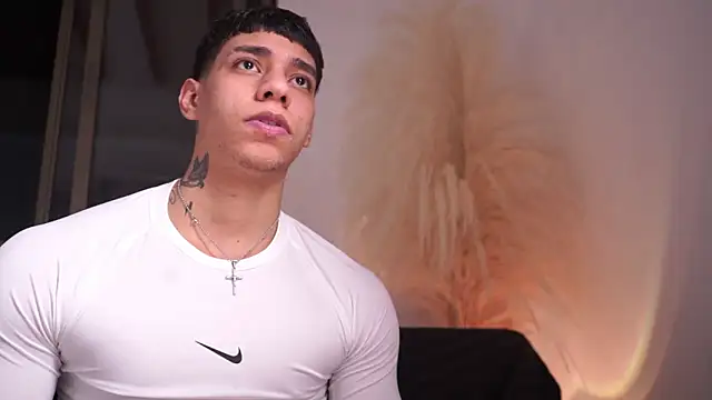 Snapshot of Josep_Davies chatting on March 10, 1:32 am Josep Davies online show from March 10, 1:32 am