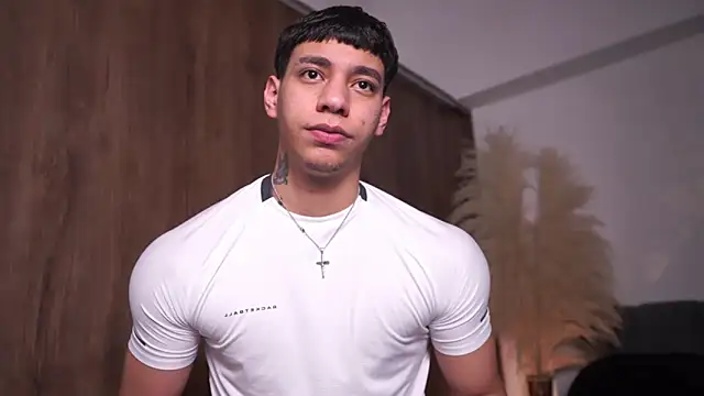 Snapshot of Josep_Davies chatting on March 17, 12:04 am Josep Davies online show from March 17, 12:04 am