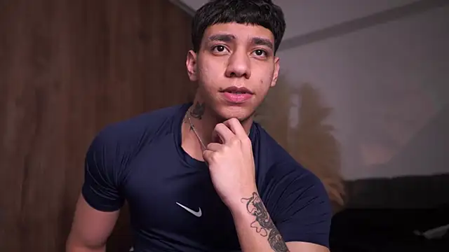 Snapshot of Josep_Davies chatting on March 18, 12:03 am Josep Davies online show from March 18, 12:03 am