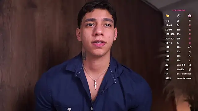 Snapshot of Josep_Davies chatting on April 2, 11:02 pm Josep Davies online show from April 2, 11:02 pm