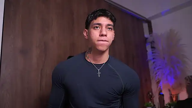 Snapshot of Josep_Davies chatting on April 16, 12:11 am Josep Davies online show from April 16, 12:11 am