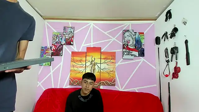 oliverhot2005 online show from January 9, 6:57 pm