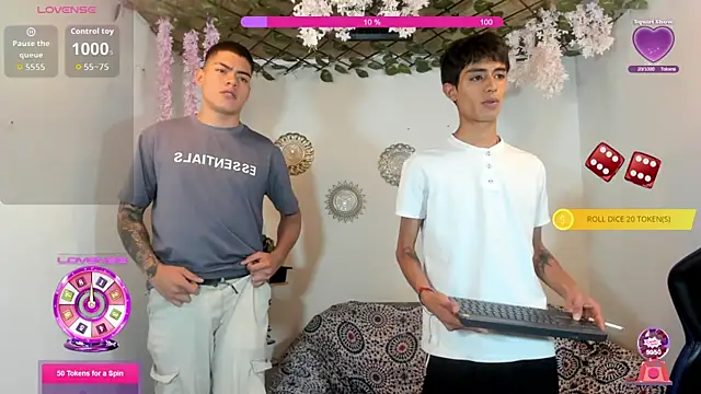 oliverhot2005 online show from September 12, 9:26 pm