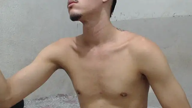 Snapshot of MicaelRian69 chatting on May 29, 9:57 pm MicaelRian69 online show from May 29, 9:57 pm