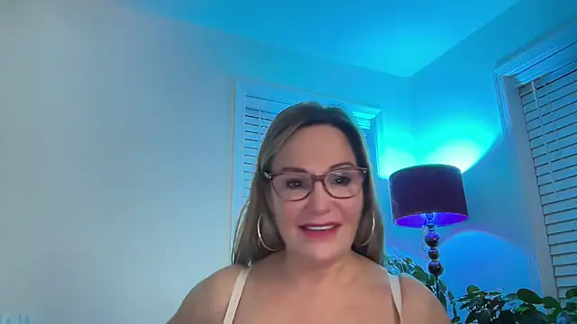 Milf Goddess online show from December 21, 9:27 am