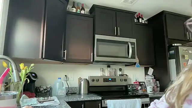 Milf Goddess online show from March 27, 9:58 pm