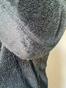 Luccreccia  online show from November 21, 10:03 am