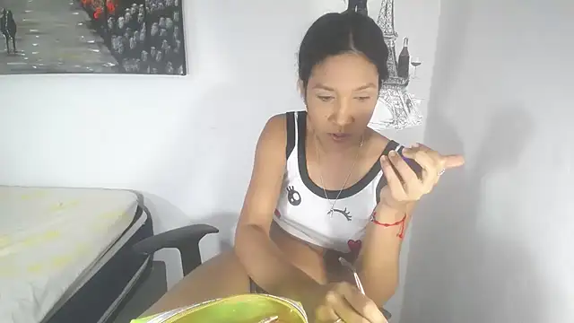 KamileLatinasexy online show from February 27, 4:01 am