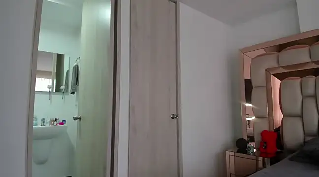 candy-sam28 online show from December 13, 4:38 pm