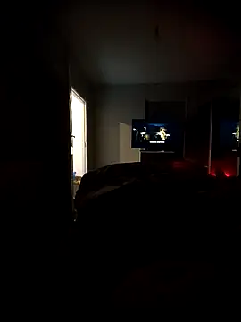 roxy bigtits1 online show from January 13, 10:24 pm