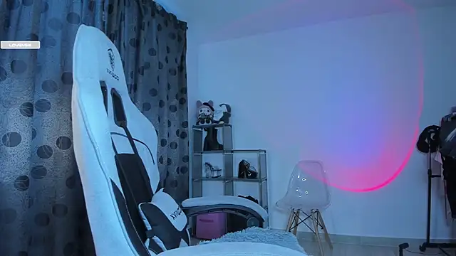 satanbabee online show from March 22, 10:59 pm