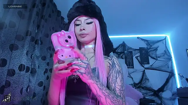 satanbabee online show from October 26, 11:20 pm