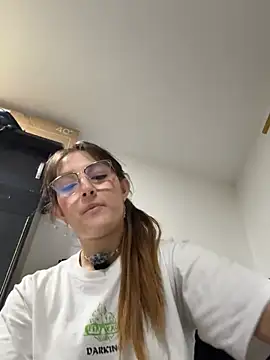 Snapshot of Ruth_harvey_ chatting on July 1, 2:24 am Ruth harvey online show from July 1, 2:24 am