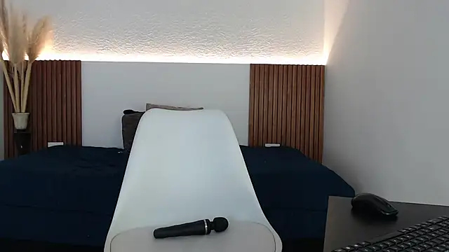 Dakotagloss online show from February 23, 8:33 pm