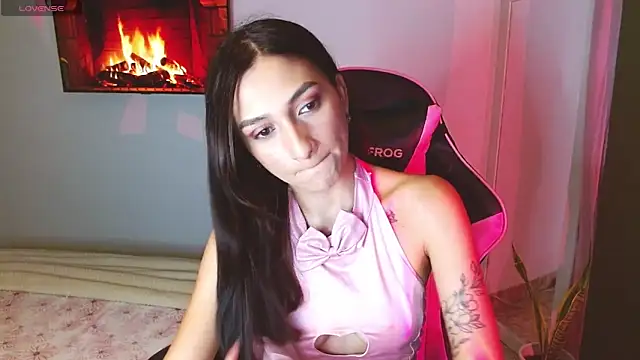 Mei Kelly online show from November 8, 1:50 am