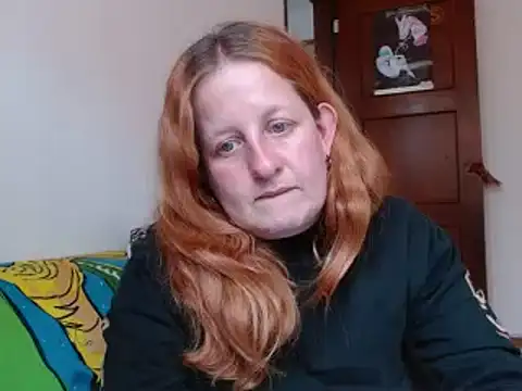 ViioletaMora online show from December 1, 6:35 pm