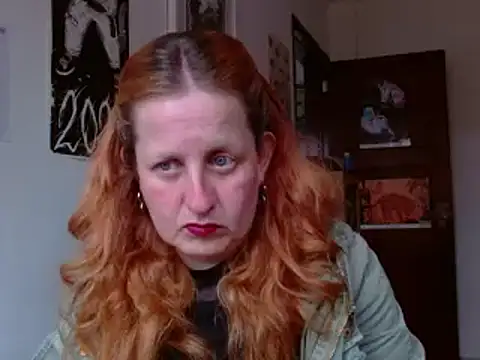 ViioletaMora online show from April 1, 7:00 pm