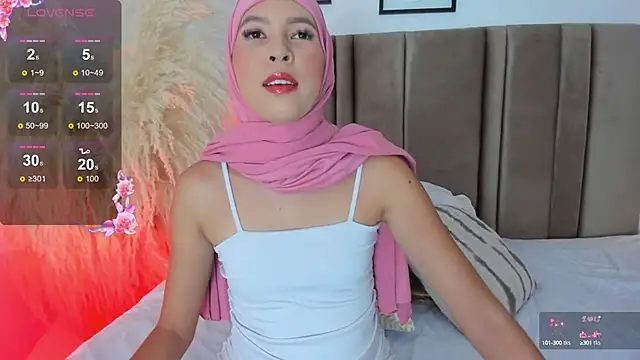 Snapshot of shann_a chatting on March 5, 7:17 pm shann a online show from March 5, 7:17 pm