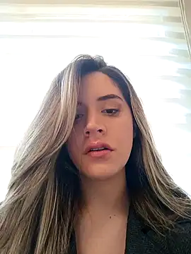 maliciaworld online show from December 11, 9:01 pm