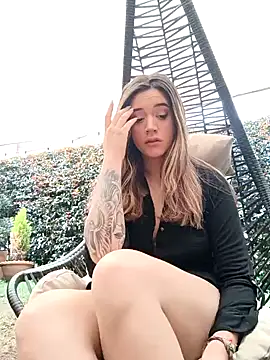 maliciaworld online show from January 11, 6:33 pm