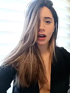 maliciaworld online show from January 22, 5:17 pm