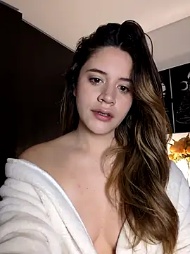 maliciaworld online show from October 1, 7:47 am