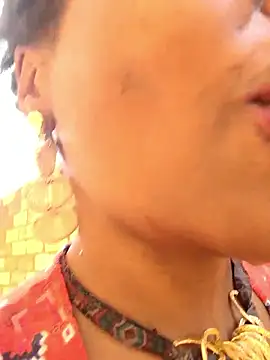 AfricanSquirtingQueen online show from January 13, 11:59 am