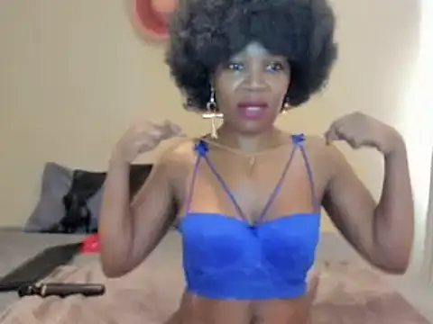 Snapshot of AfricanSquirtingQueen chatting on June 29, 7:25 am AfricanSquirtingQueen online show from June 29, 7:25 am