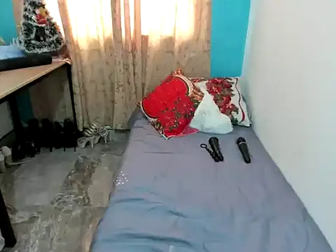 Snapshot of MonicaGarcia_ chatting on December 27, 7:57 pm MonicaGarcia online show from December 27, 7:57 pm