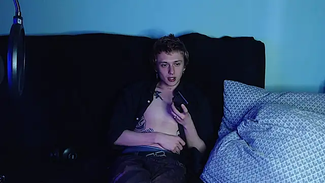 axxxturel online show from December 26, 10:37 am