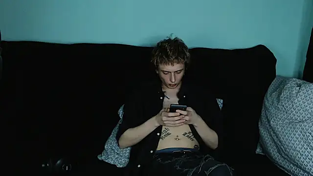 axxxturel online show from January 10, 7:43 pm