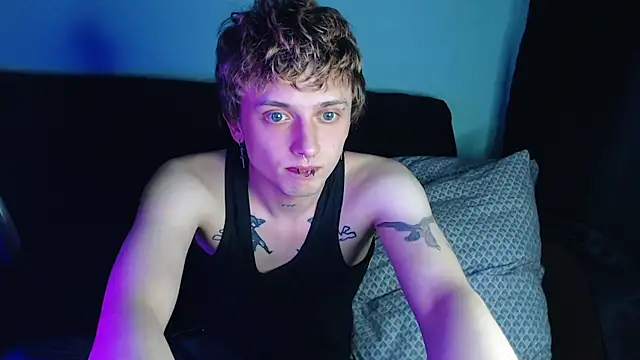 axxxturel online show from February 19, 10:20 pm