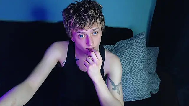 axxxturel online show from February 20, 1:25 am