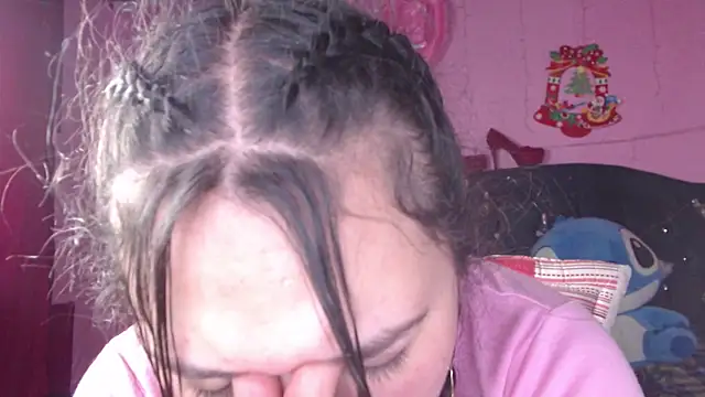 NikkiRous  online show from February 10, 12:29 pm