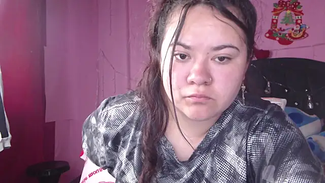 NikkiRous  online show from February 13, 12:43 pm