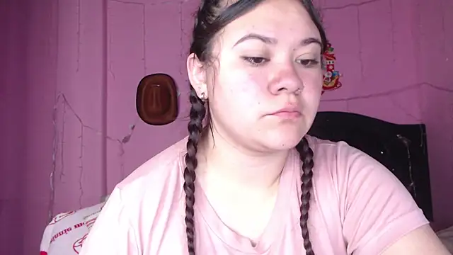 NikkiRous  online show from March 4, 12:33 pm