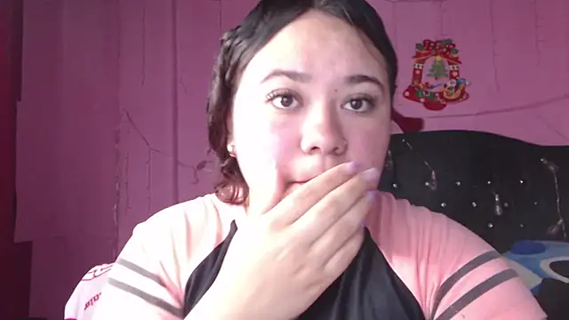 NikkiRous  online show from March 7, 3:49 pm