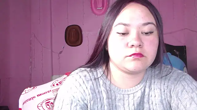 NikkiRous  online show from March 8, 6:47 pm