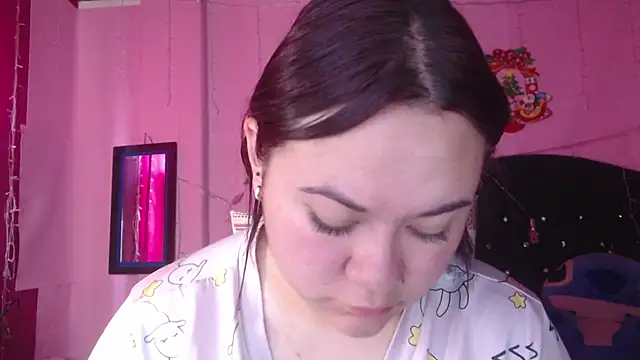 NikkiRous  online show from November 28, 1:03 pm